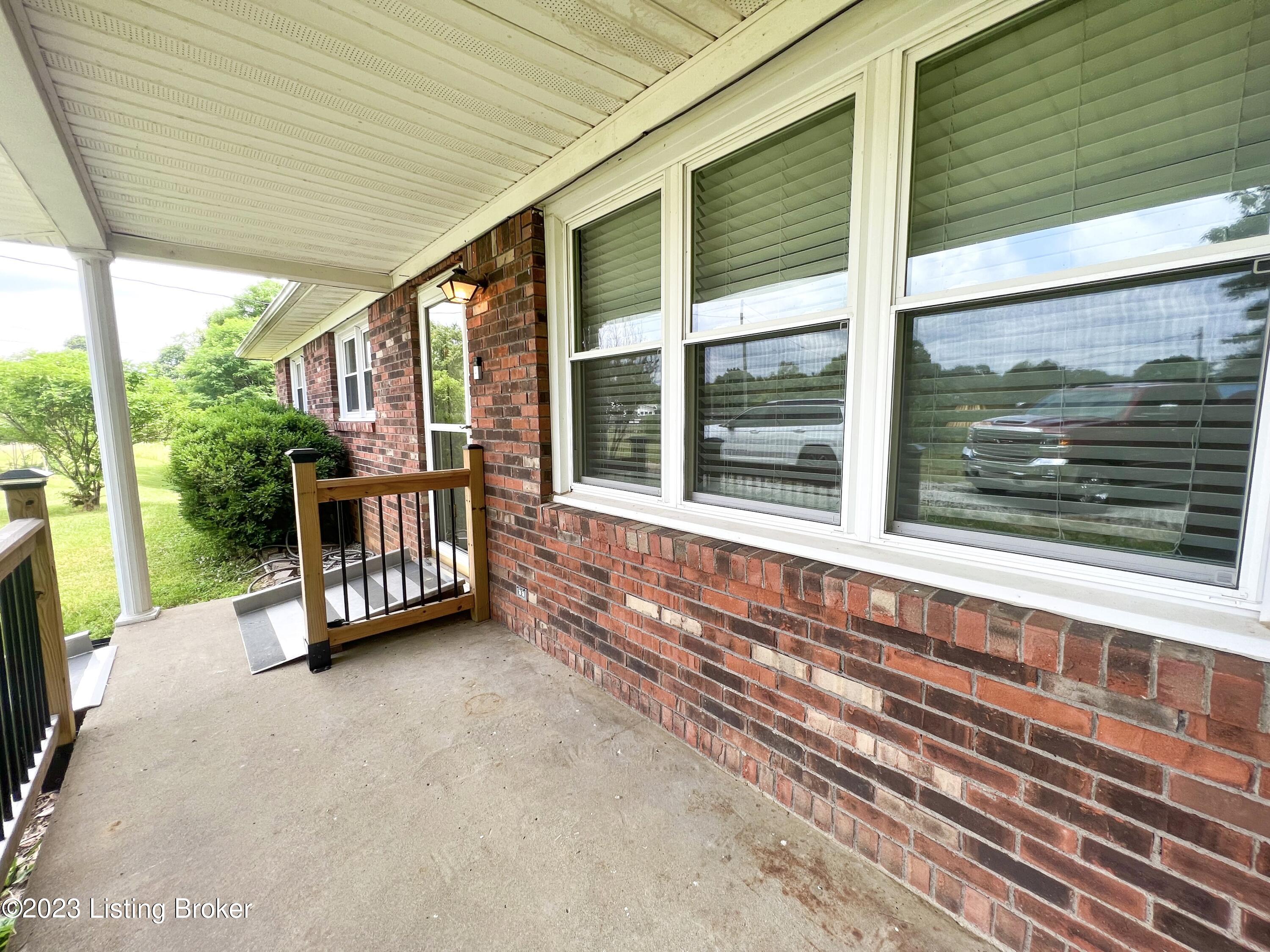 606 Fisher Road Shepherdsville, KY 40165 - Photo 6 of 37 6