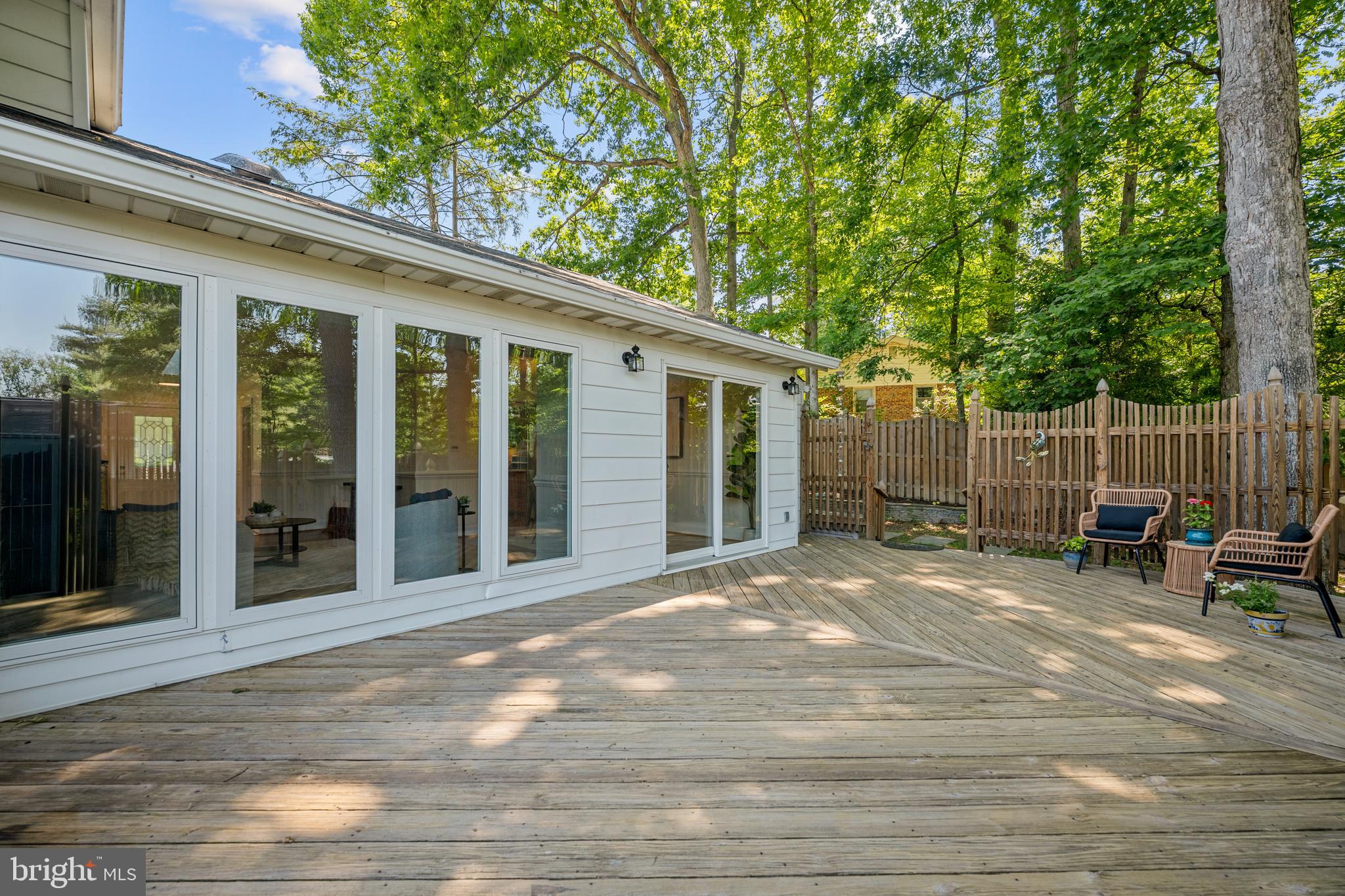 6800 Seton Court Springfield, VA 22152 - Photo 42 of 51 a view of a chair and tables in the patio