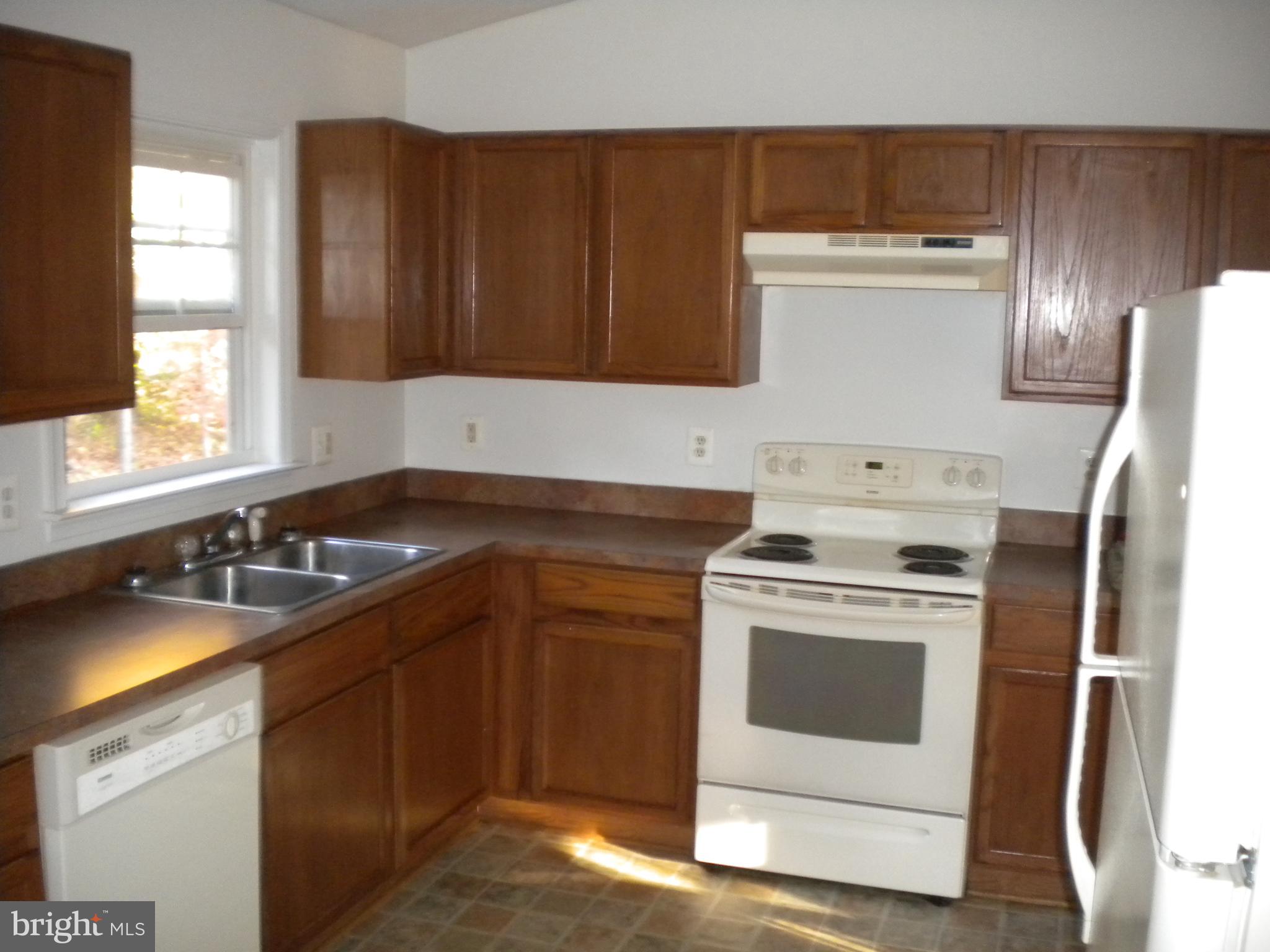 9324 Rogues Road Midland, VA 22728 - Photo 4 of 4 Gallery Image 4