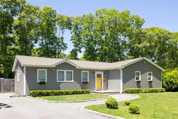$1,100,000 | 29 Matthews Drive, Remsenburg, NY 11960
