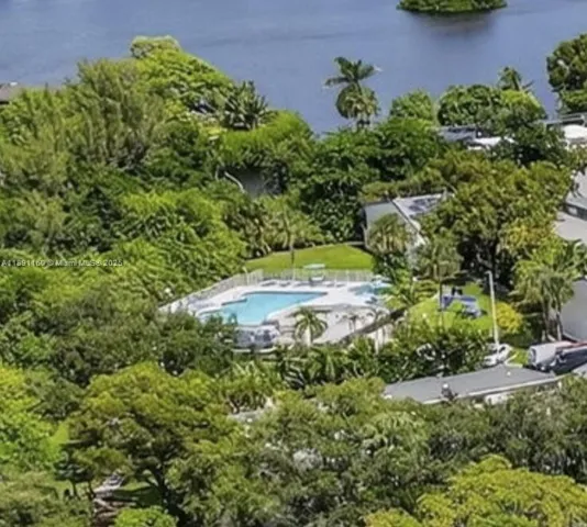 $499,000 | 19220 Northeast 25th Avenue, Unit 274B, Miami, FL 33180