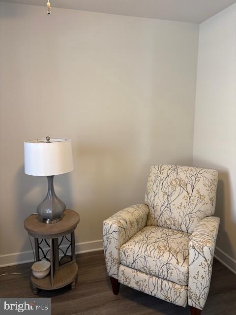 17 Senators Way Berlin, NJ 08009 - Photo 32 of 37 a living room with furniture and a lamp