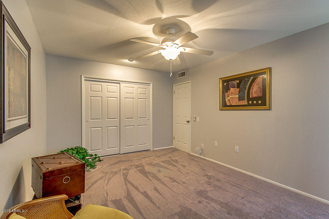 11060 West Oak Ridge Road Sun City, AZ 85351 - Photo 17 of 32 Bedroom