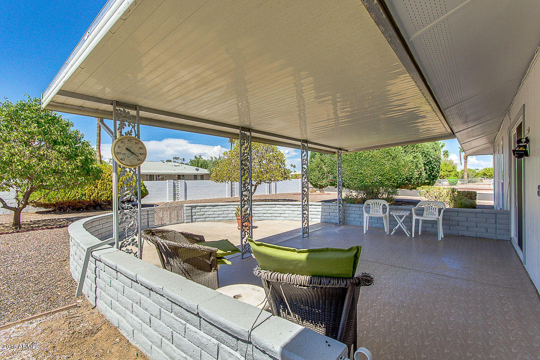 11060 West Oak Ridge Road Sun City, AZ 85351 - Photo 24 of 32 Back Patio