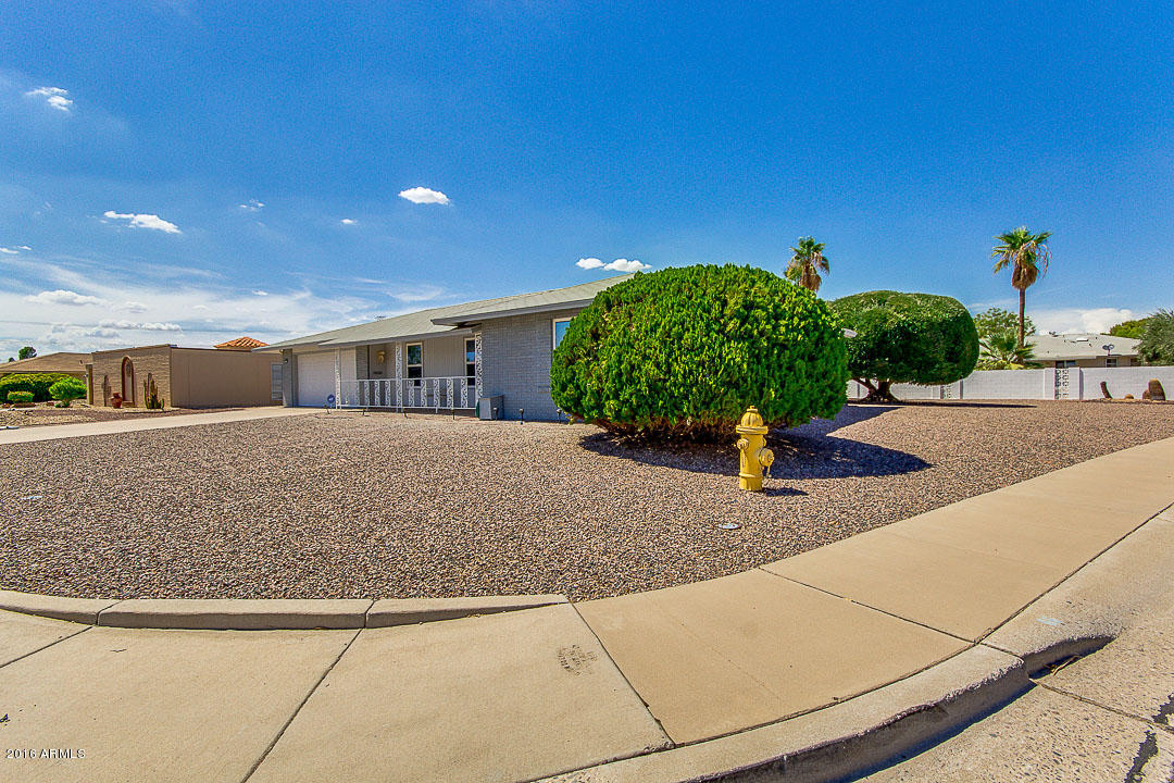 11060 West Oak Ridge Road Sun City, AZ 85351 - Photo 32 of 32 Corner lot