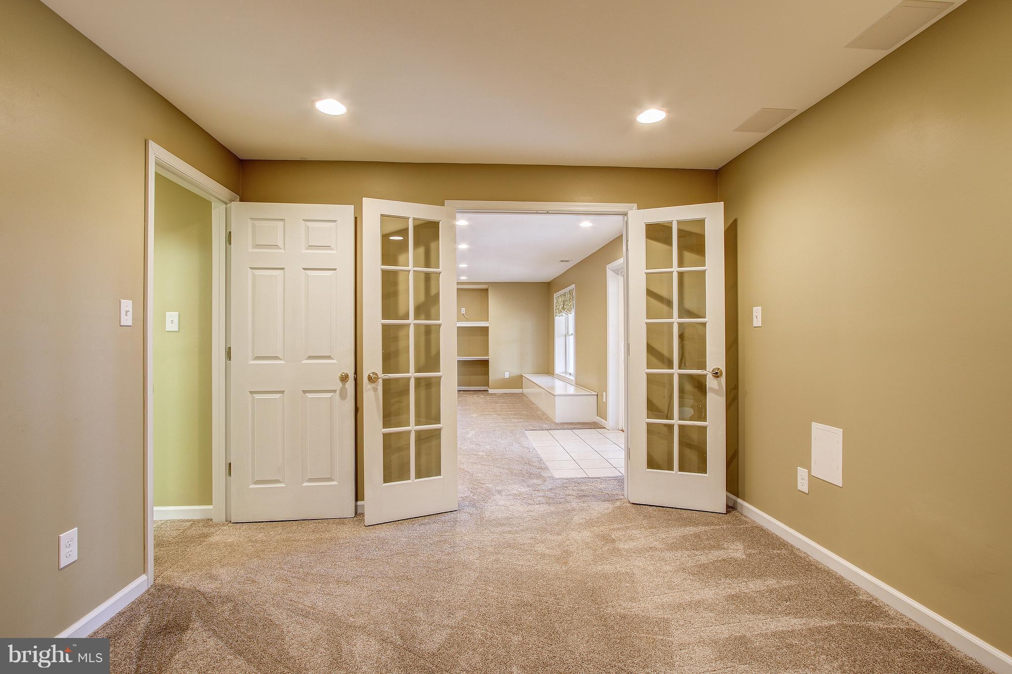 39189 Aldie Road Aldie, VA 20105 - Photo 27 of 30 Lower Level Office or Guest Room