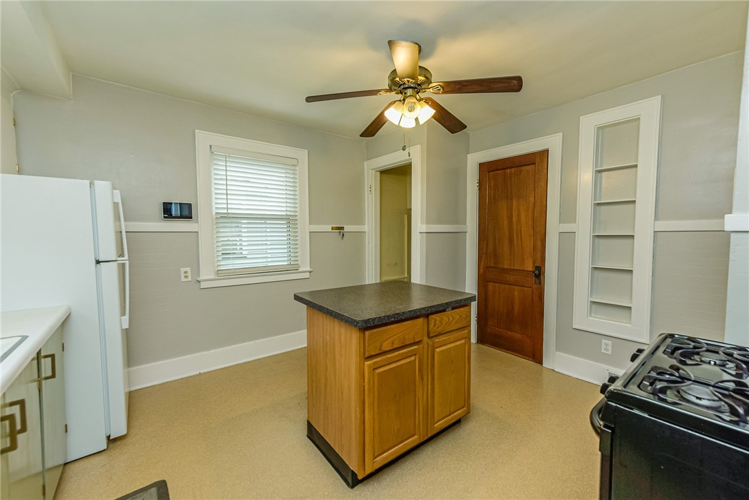 172 Bedford Street Rochester, NY 14609 - Photo 19 of 36