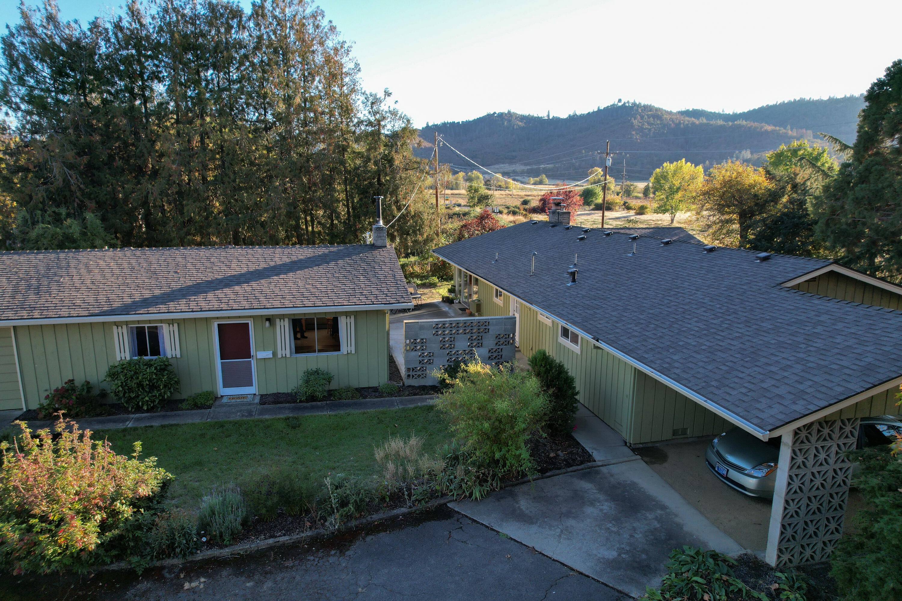 1775 Hull Road Medford, OR 97501 - Photo 46 of 55 DJI_0842 2