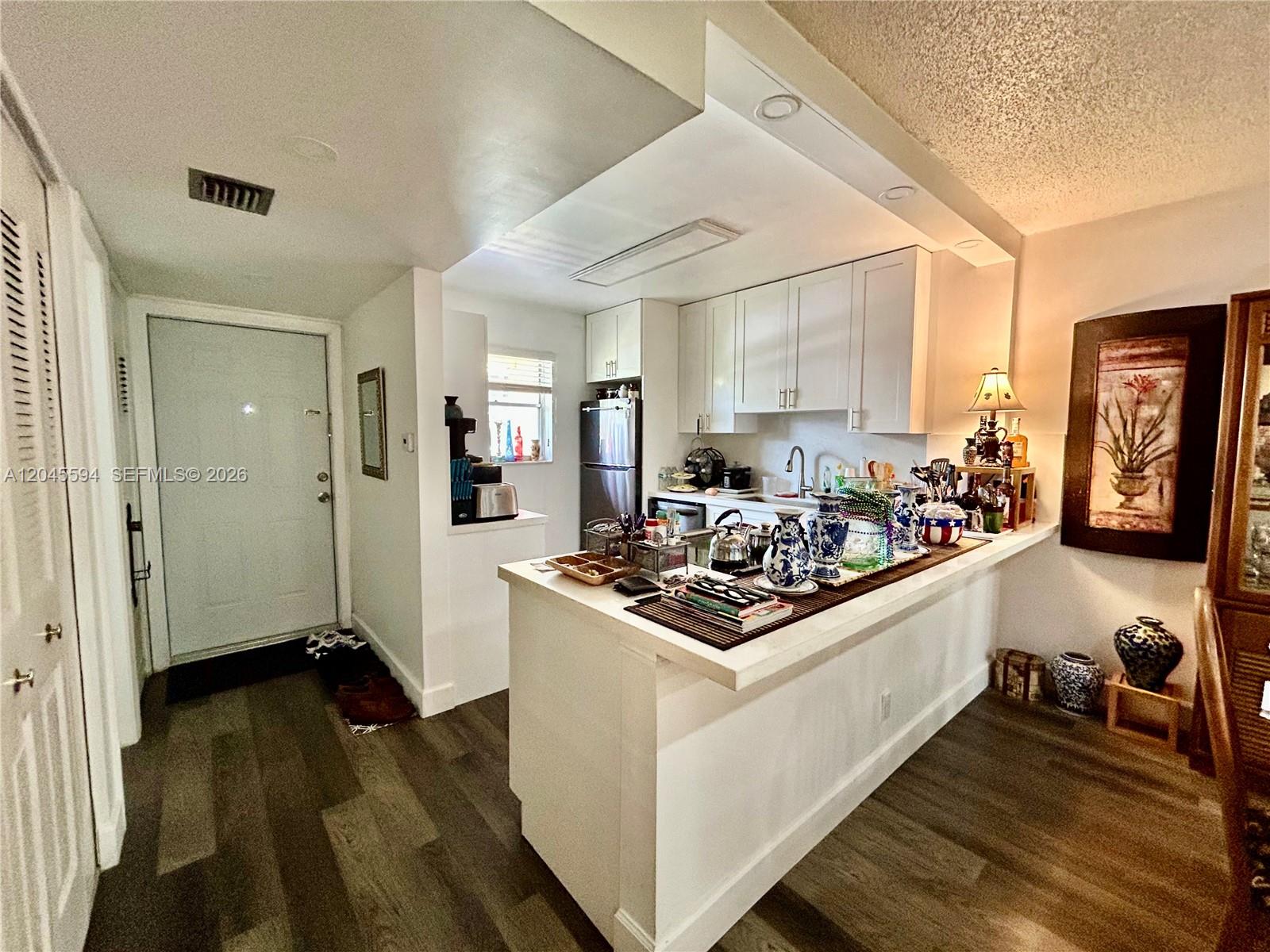 201 Berkley Road, Unit 104 Hollywood, FL 33024 - Photo 2 of 28