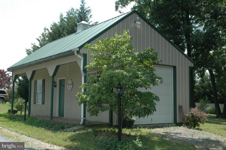 18570 Windsor Forest Road Mount Airy, MD 21771 - Photo 20 of 27 Exterior (General)