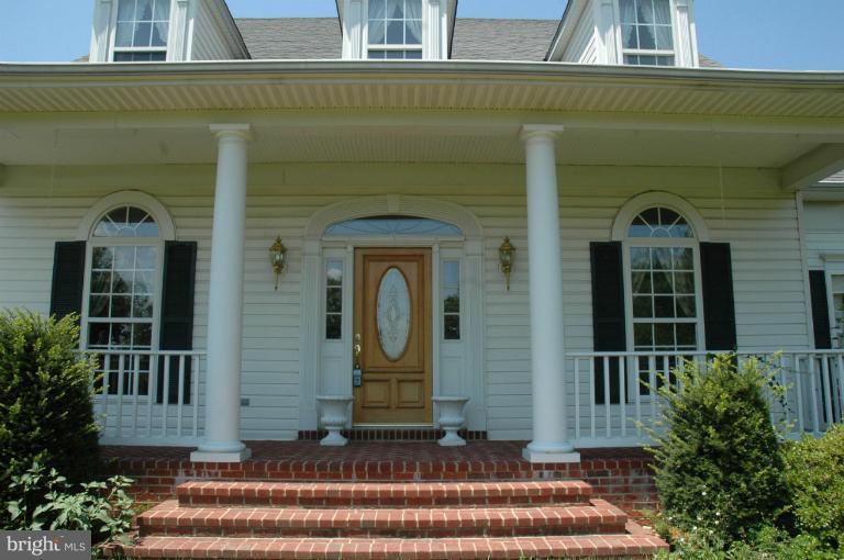 18570 Windsor Forest Road Mount Airy, MD 21771 - Photo 7 of 27 Exterior (Front)