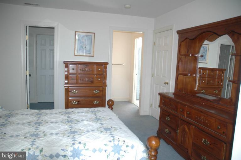 18570 Windsor Forest Road Mount Airy, MD 21771 - Photo 9 of 27 Bedroom
