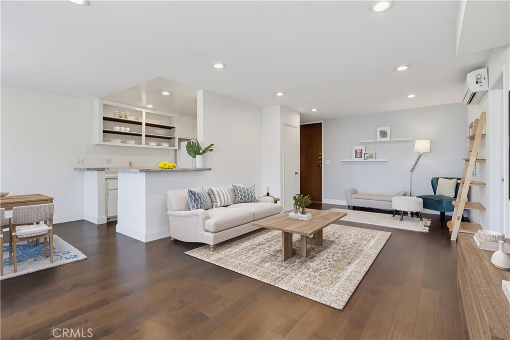8738 Delgany Avenue, Unit 301 Playa del Rey, CA 90293 - Photo 5 of 32 Virtually staged
