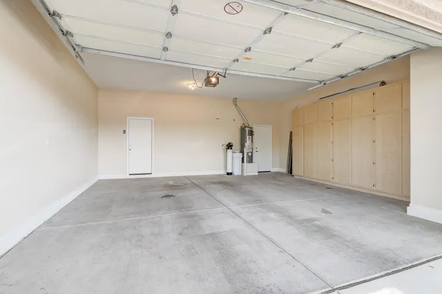 $2,950 | 40601 North Republic Way, Anthem, AZ 85086