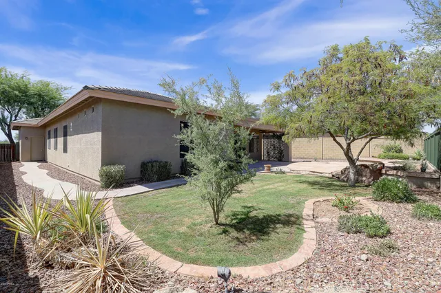$2,950 | 40601 North Republic Way, Anthem, AZ 85086