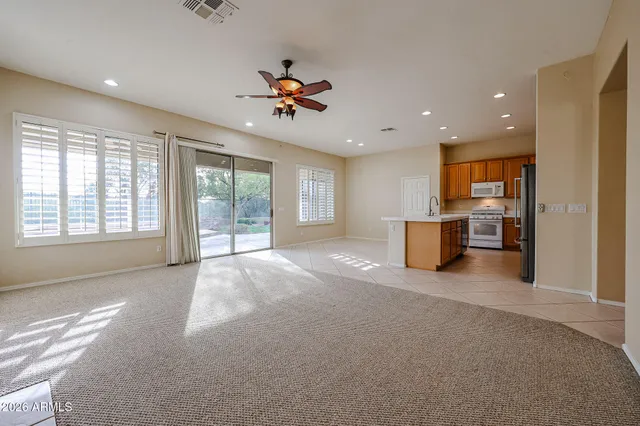 $2,950 | 40601 North Republic Way, Anthem, AZ 85086