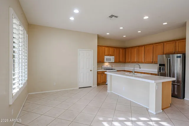 $2,950 | 40601 North Republic Way, Anthem, AZ 85086