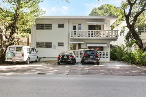 $1,650 | 835 Meridian Avenue, Unit 3, Miami Beach, FL 33139