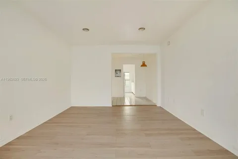 $1,650 | 835 Meridian Avenue, Unit 3, Miami Beach, FL 33139