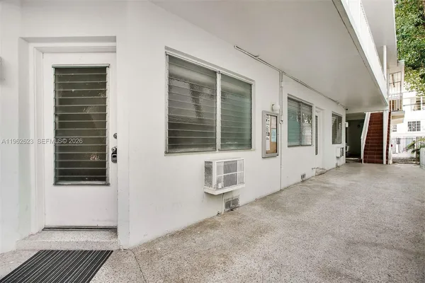 $1,650 | 835 Meridian Avenue, Unit 3, Miami Beach, FL 33139