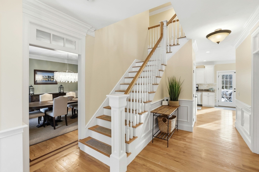 537 First Parish Road Scituate, MA 02066 - Photo 15 of 42