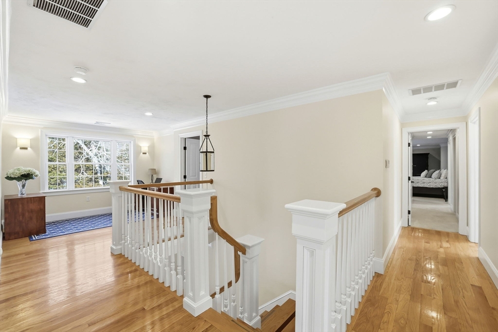 537 First Parish Road Scituate, MA 02066 - Photo 16 of 42