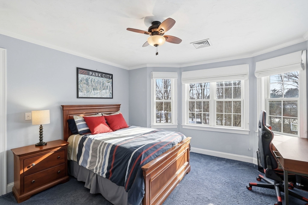 537 First Parish Road Scituate, MA 02066 - Photo 19 of 42