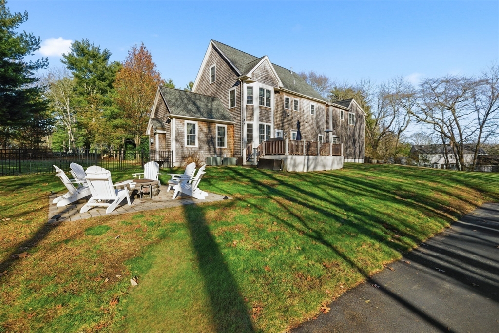 537 First Parish Road Scituate, MA 02066 - Photo 35 of 42