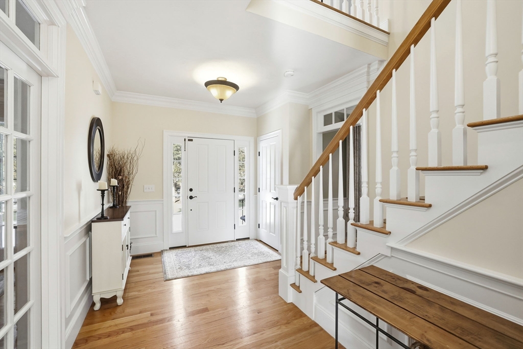 537 First Parish Road Scituate, MA 02066 - Photo 5 of 42