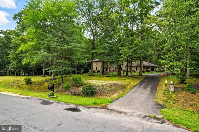 $575,000 | 7490 Serenity Drive, Hughesville, MD 20637
