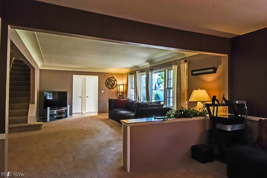 5647 Faraday Road Cleveland, OH 44124 - Photo 8 of 17