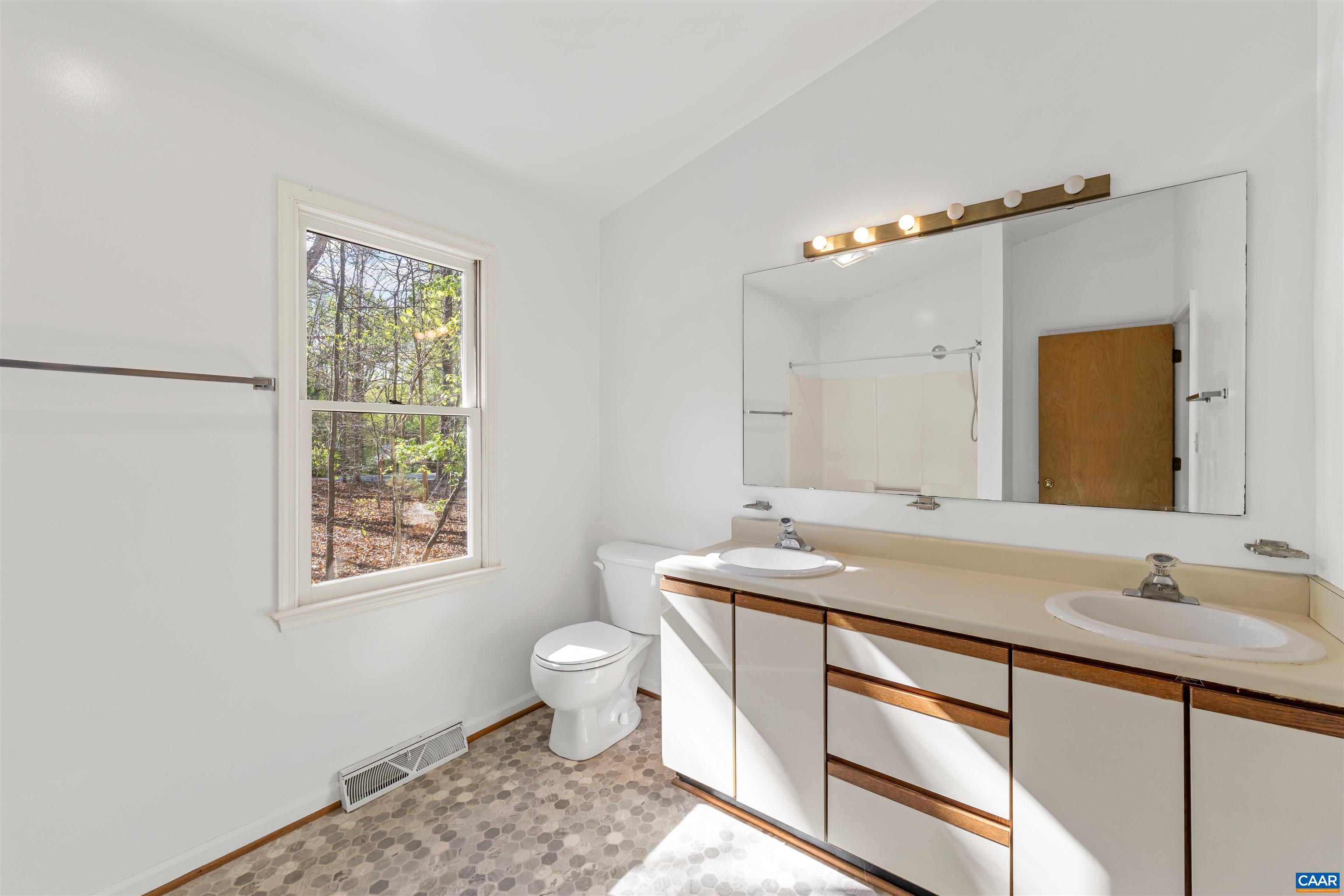 640 Big Oak Road Charlottesville, VA 22903 - Photo 17 of 27