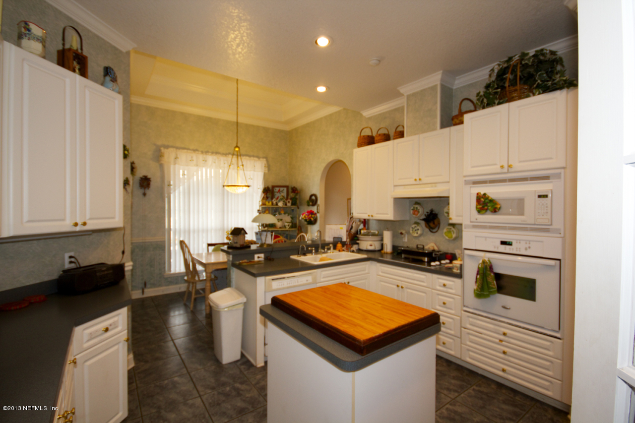 2802 Percy Road Jacksonville, FL 32218 - Photo 5 of 12 Kitchen
