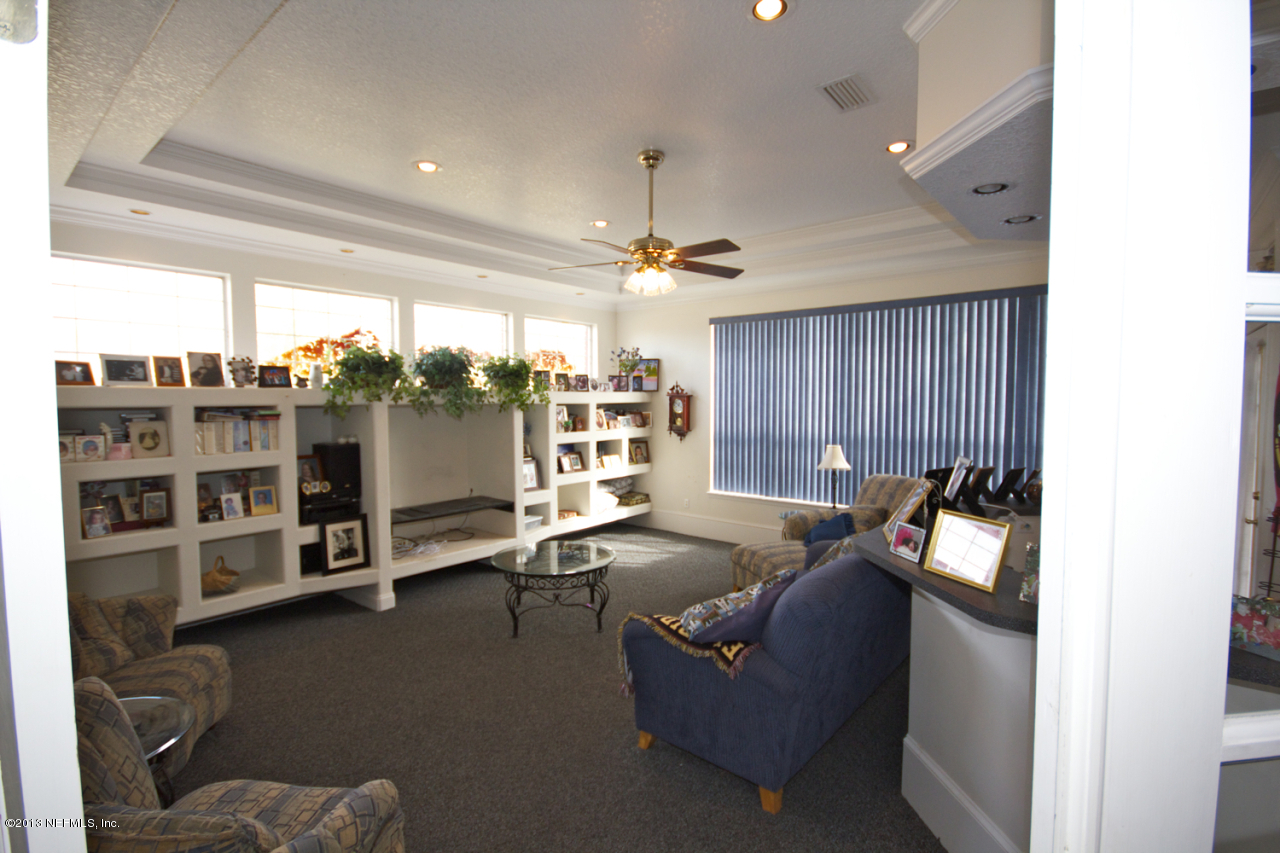 2802 Percy Road Jacksonville, FL 32218 - Photo 8 of 12 Family Room