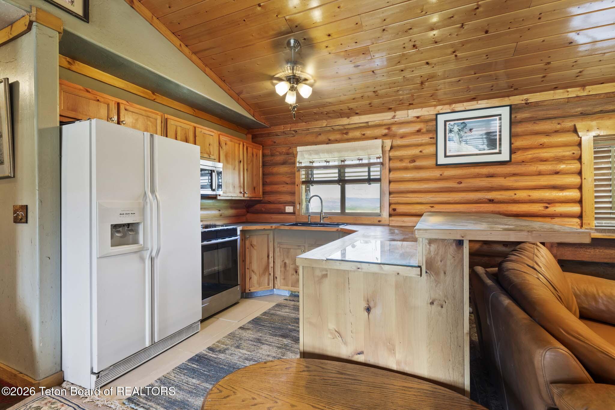 4589 Pinnacle Trail Victor, ID 83455 - Photo 8 of 19 6V2A3654(1)