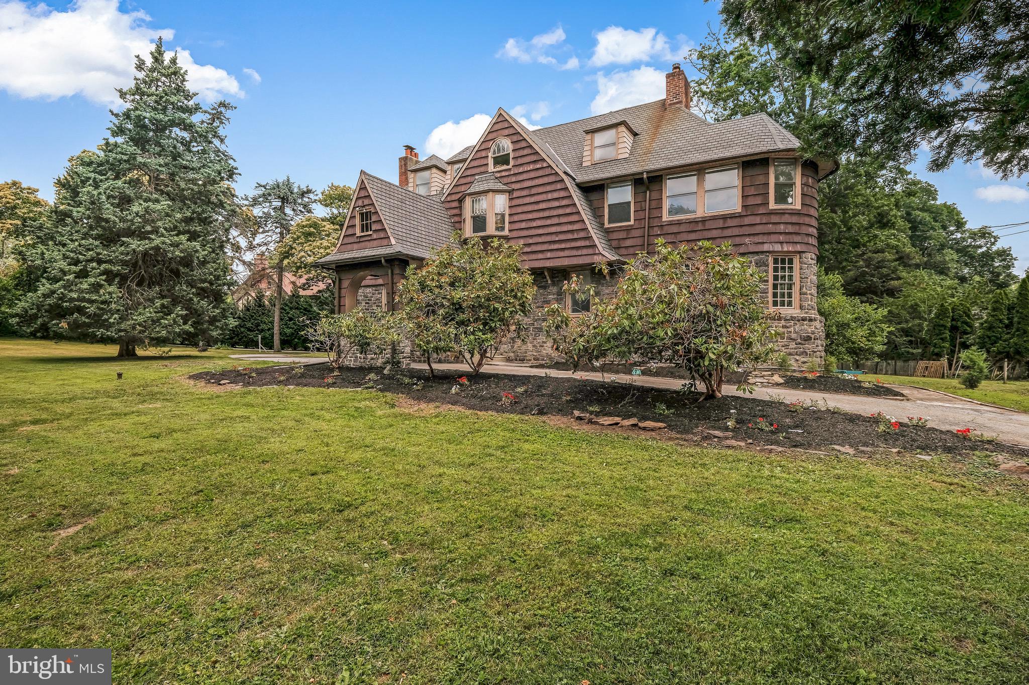 9 Sandringham Road Bala Cynwyd, PA 19004 - Photo 2 of 29