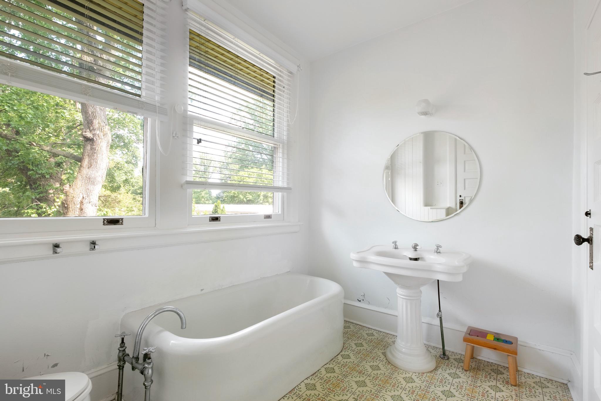 9 Sandringham Road Bala Cynwyd, PA 19004 - Photo 22 of 29
