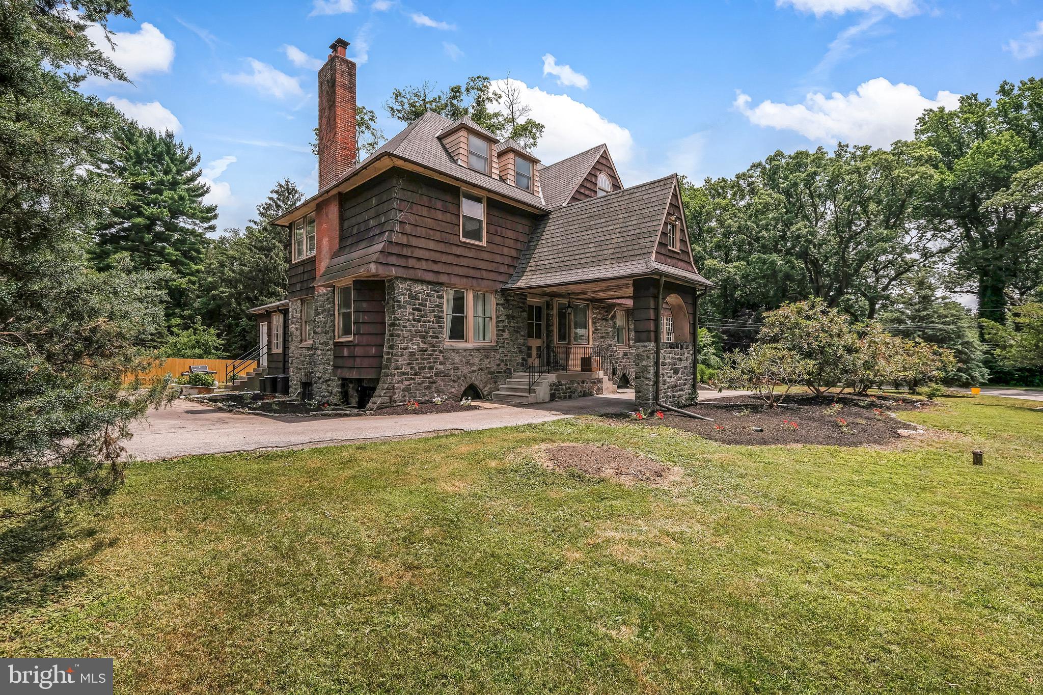 9 Sandringham Road Bala Cynwyd, PA 19004 - Photo 4 of 29