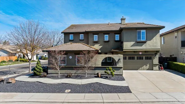 $749,900 | 4020 Calistoga Court, Modesto, CA 95356