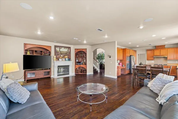 $749,900 | 4020 Calistoga Court, Modesto, CA 95356