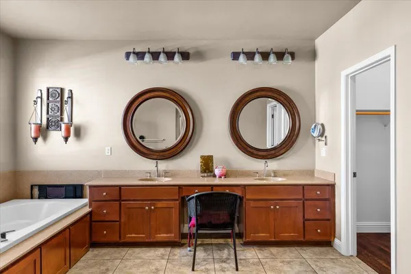 $749,900 | 4020 Calistoga Court, Modesto, CA 95356