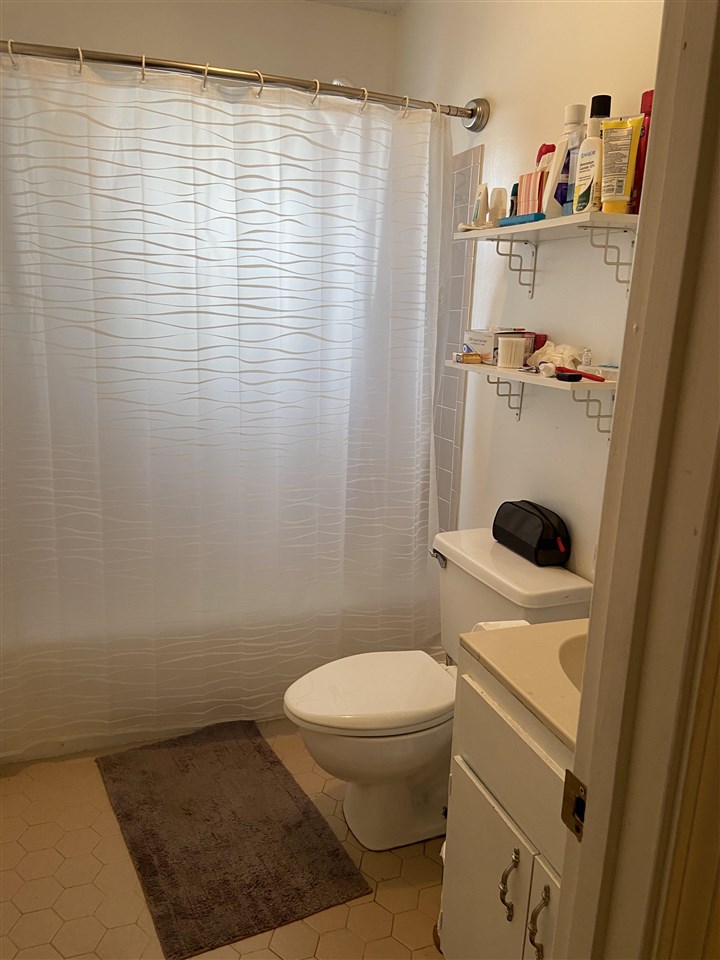 3764 Whittier Road Memphis, TN 38108 - Photo 7 of 11 Gallery Image 7