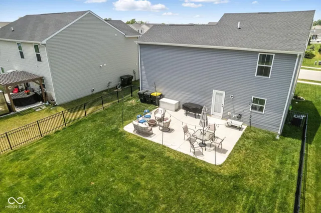 $300,000 | 9855 Oakmont E Drive, Pendleton, IN 46064