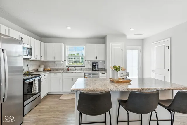 $300,000 | 9855 Oakmont E Drive, Pendleton, IN 46064