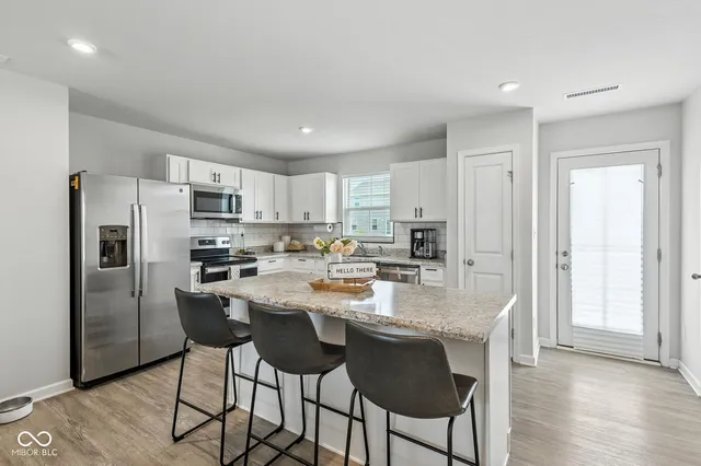 $300,000 | 9855 Oakmont E Drive, Pendleton, IN 46064