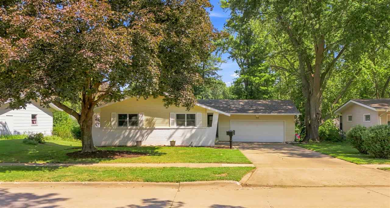 218 Shrader Road Iowa City, IA 52245 - Photo 1 of 37 Gallery Image 1