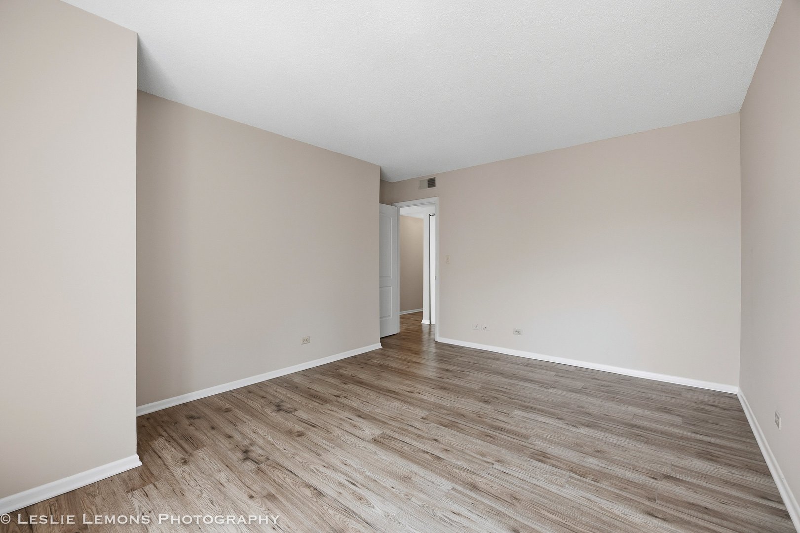 511 Aurora Avenue, Unit 313 Naperville, IL 60540 - Photo 15 of 21