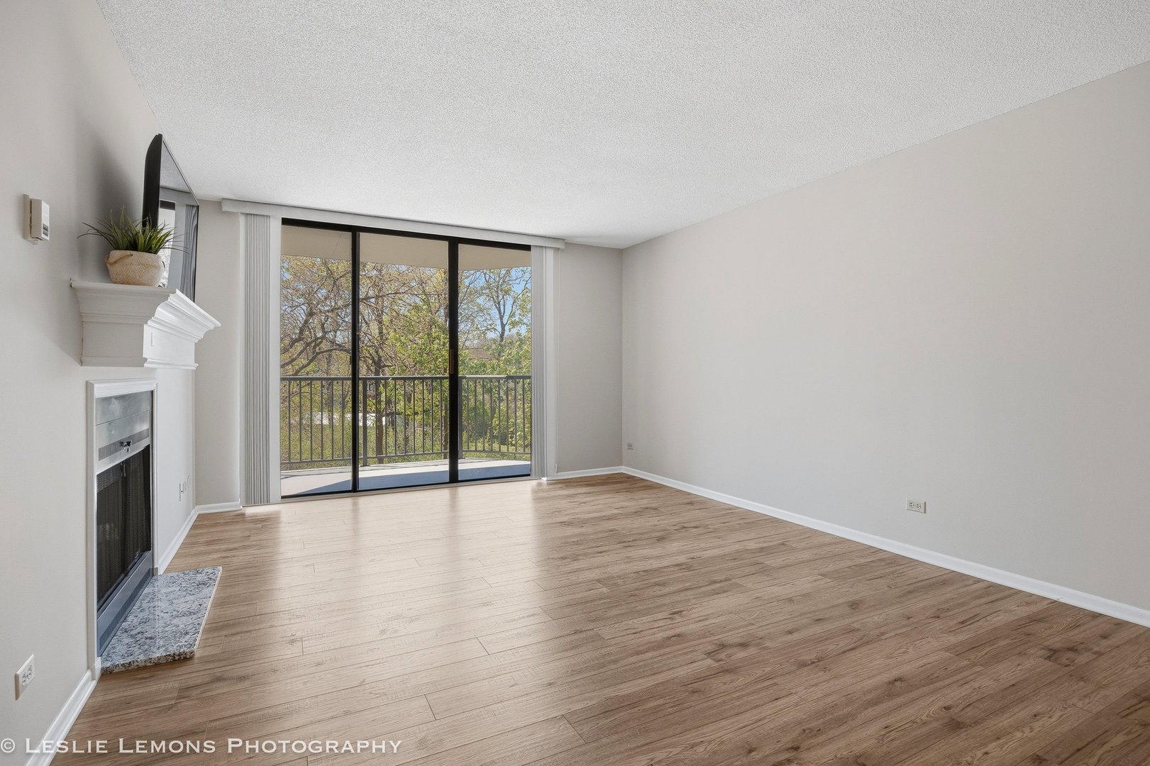 511 Aurora Avenue, Unit 313 Naperville, IL 60540 - Photo 7 of 21