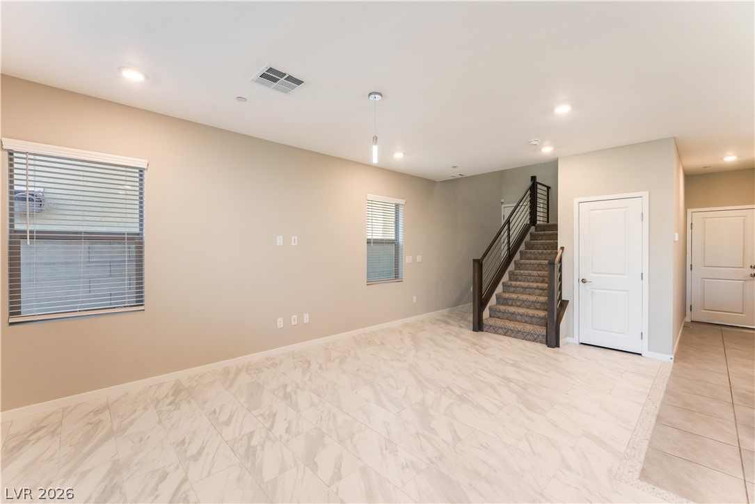 11552 Observation Point Avenue Las Vegas, NV 89138 - Photo 5 of 38