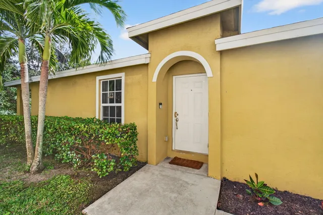 $389,900 | 4432 Northwest 1st Terrace, Deerfield Beach, FL 33064
